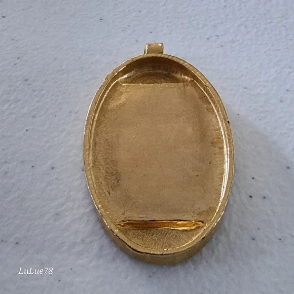 Goldtone and Brown Oval Pendant - Picture 5 of 9